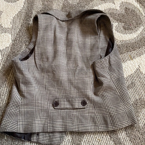 Dynamite Dressy Vest - Picture 2 of 2